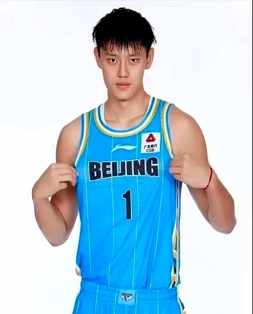 中国球员曾凡博获NBA球队试训邀请