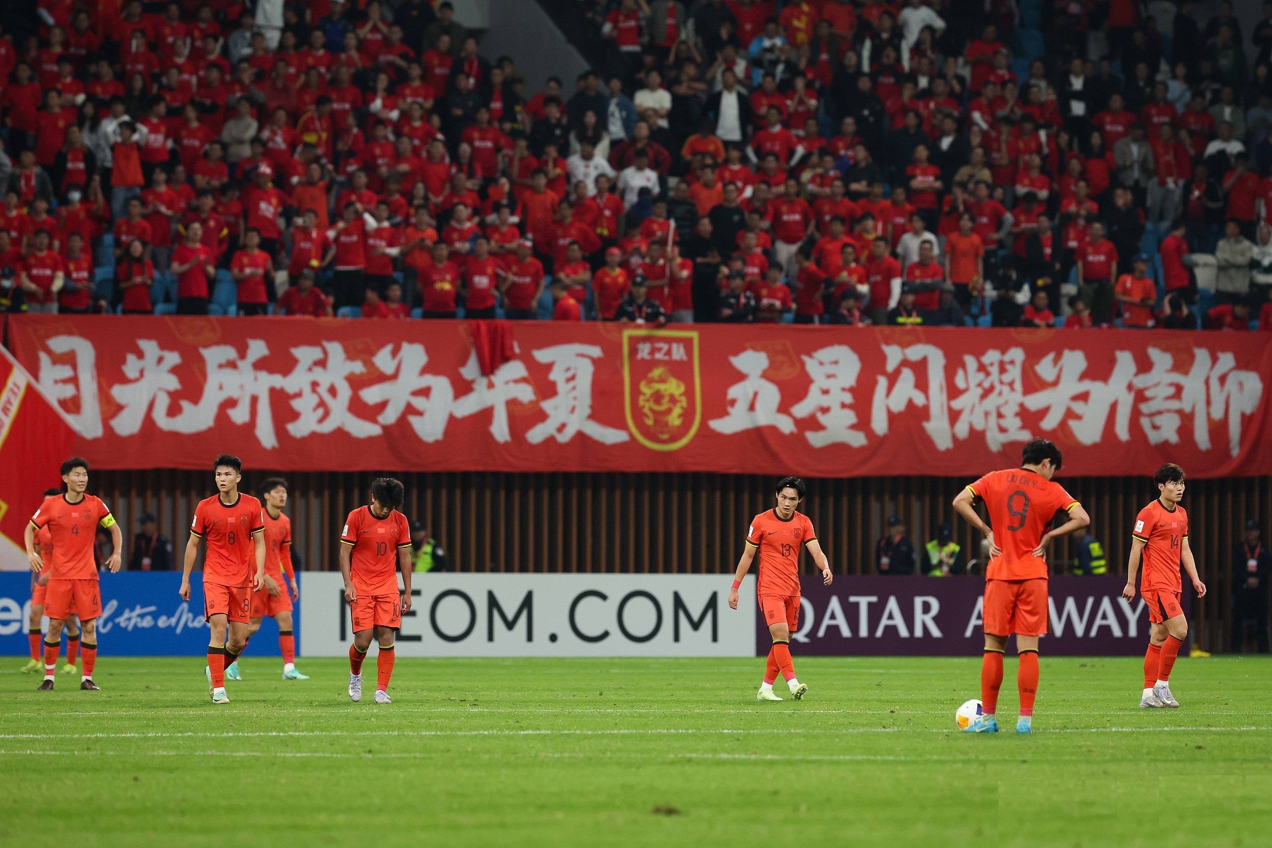 关于国足生死战2-1绝杀！晋级18强赛希望重燃的信息