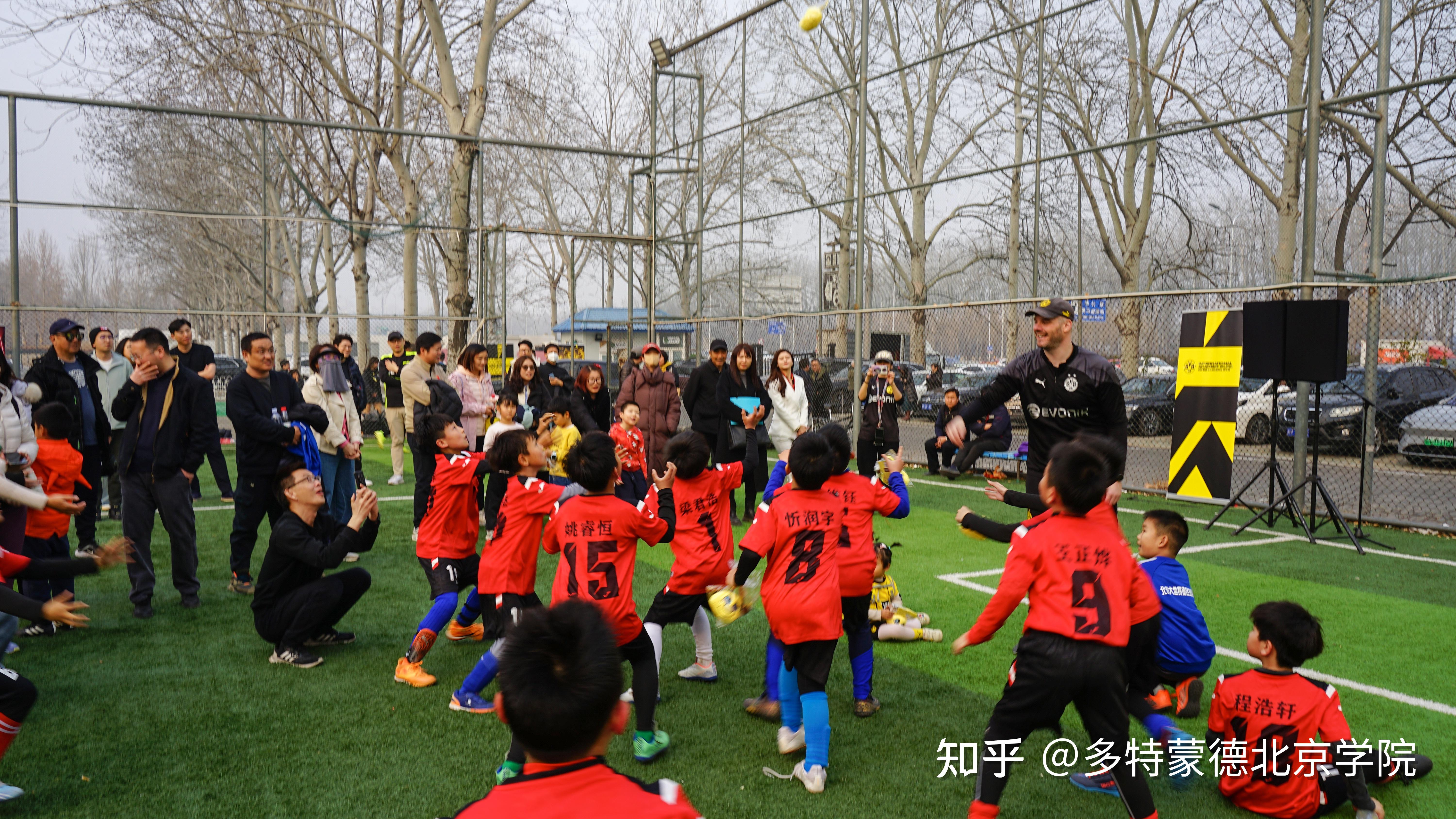 “青训风暴：全国青少年足球联赛的启发！”的简单介绍
