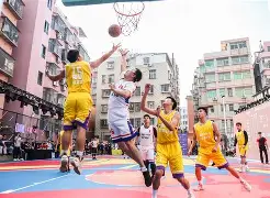 华体会登录地址-“NBA球员的社会责任：投身社区公益活动！”