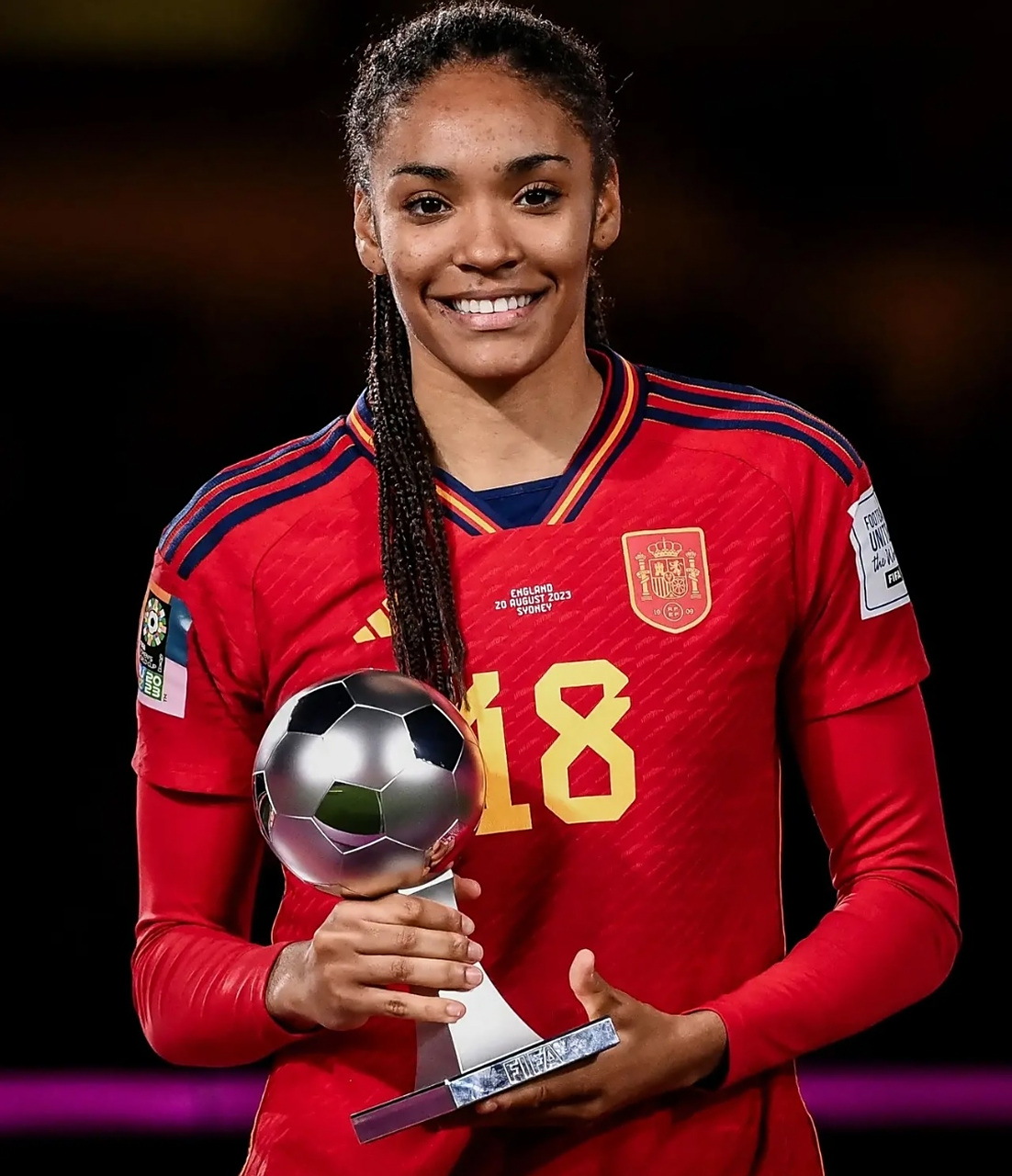 女足世界杯：美国队三连冠梦碎，黑马夺冠